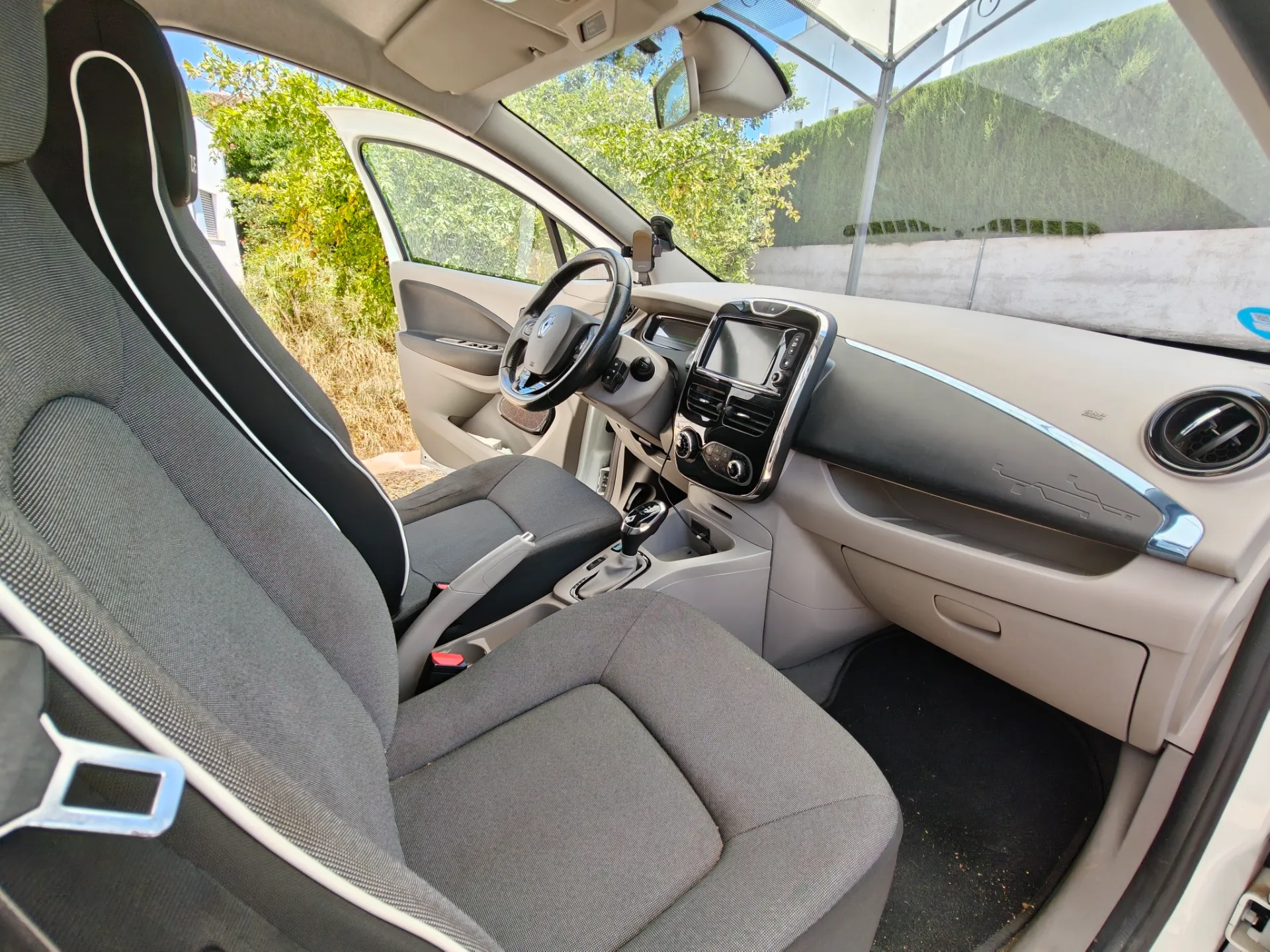 Renault Zoe Intens Q210 22 kWh (2014) — foto 14